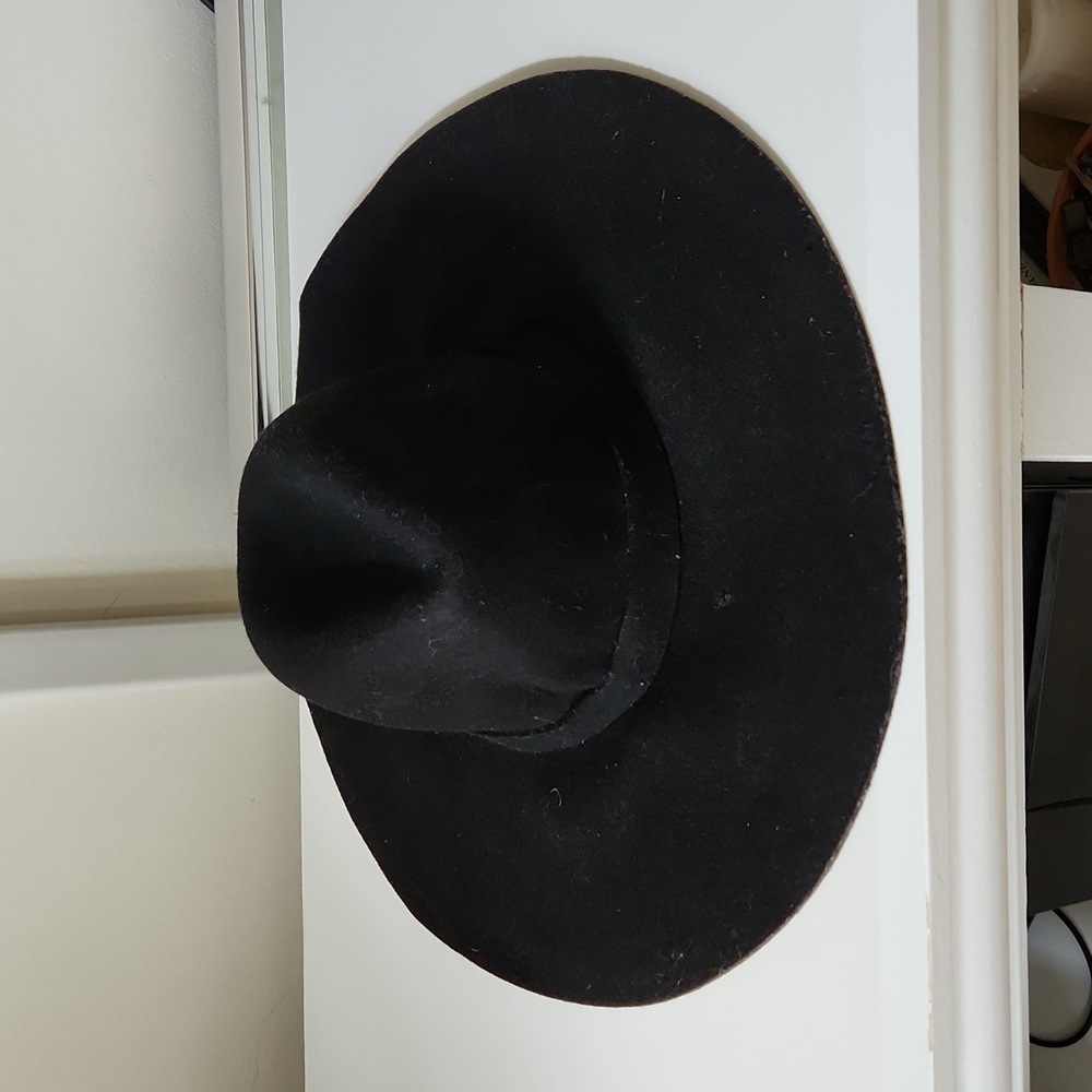 ASOS Wide Brim Felt Fedora Hat – One Size – Minimalist Style